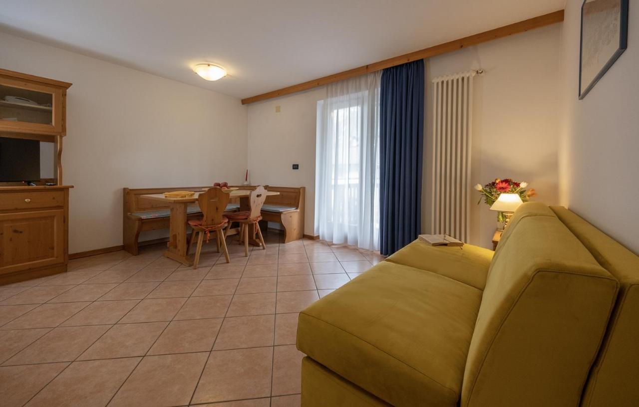 Residence Kristall- Fiemme Holidays プレダッツォ エクステリア 写真