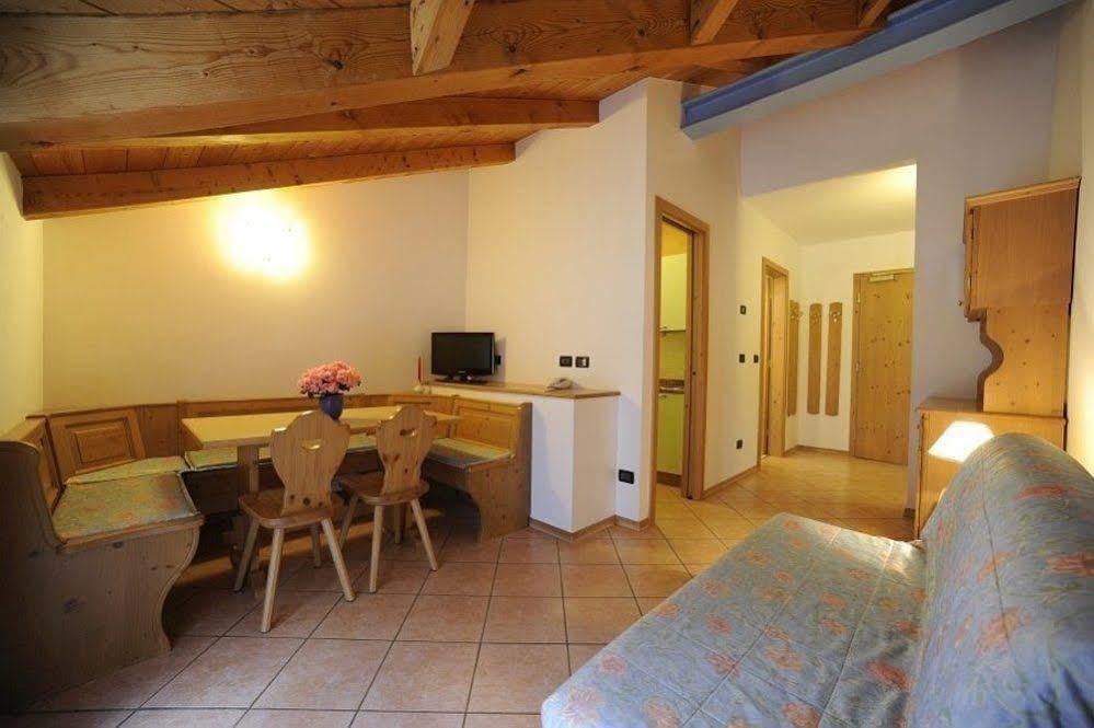 Residence Kristall- Fiemme Holidays プレダッツォ エクステリア 写真