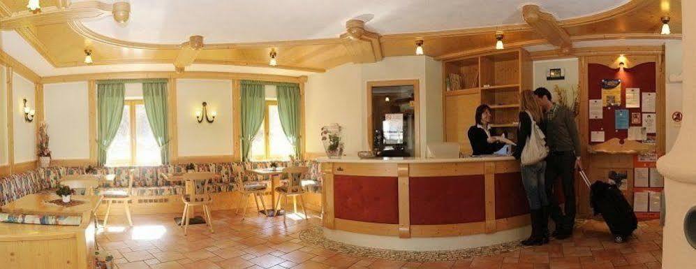 Residence Kristall- Fiemme Holidays プレダッツォ エクステリア 写真