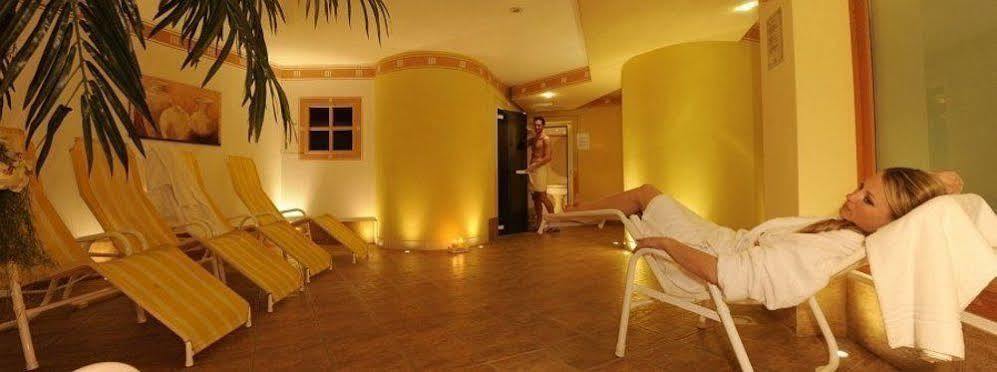 Residence Kristall- Fiemme Holidays プレダッツォ エクステリア 写真
